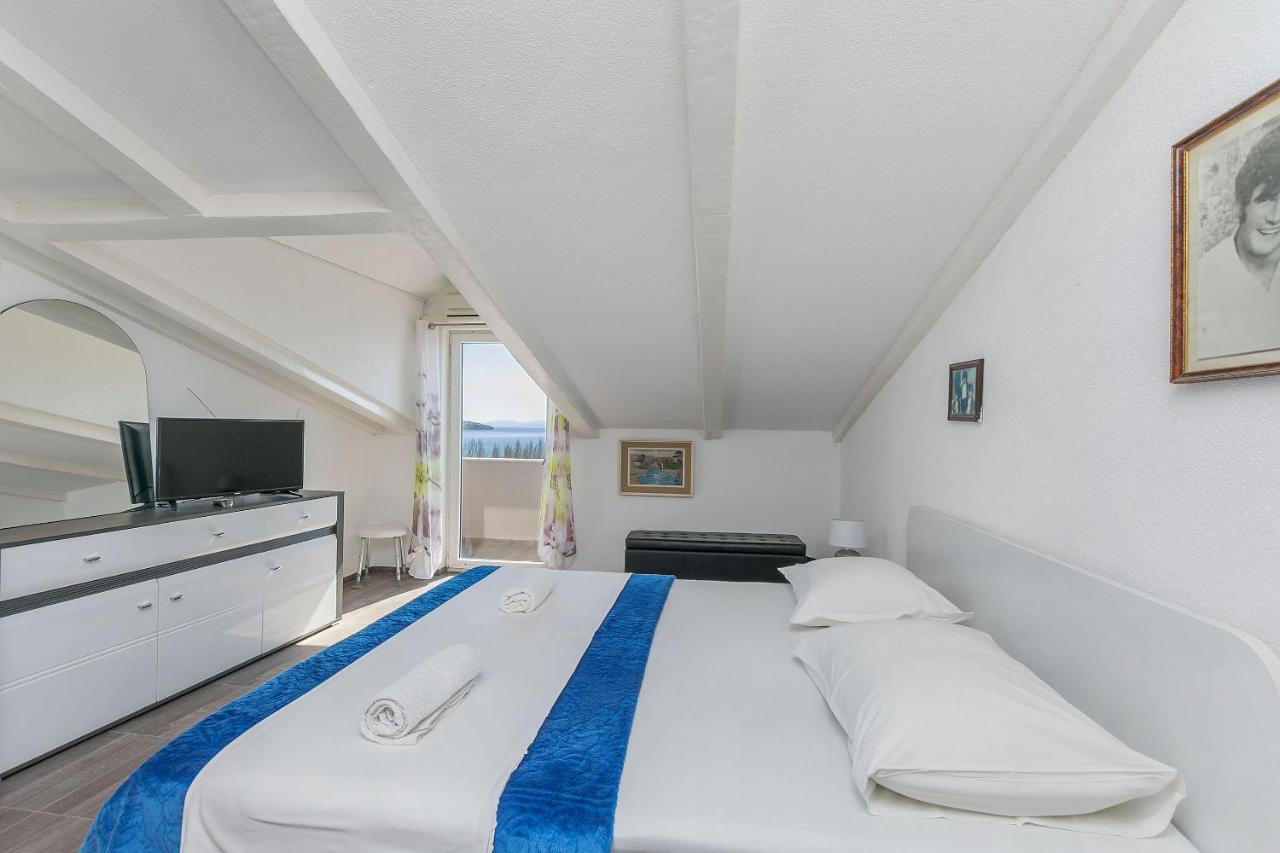 Apartments Ana Omiš Esterno foto