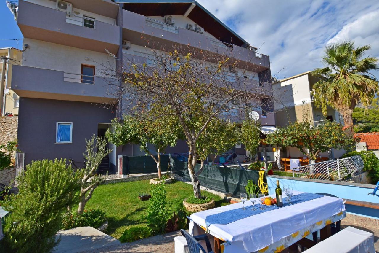 Apartments Ana Omiš Esterno foto