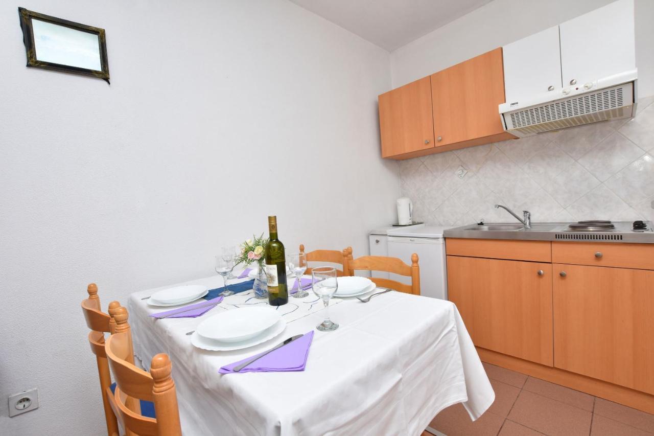 Apartments Ana Omiš Esterno foto